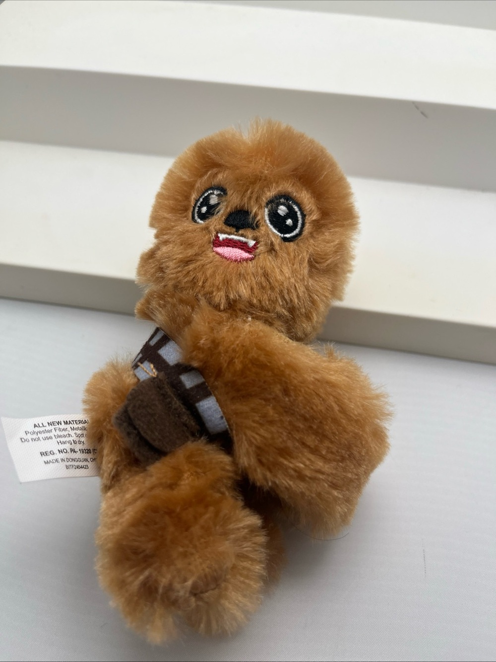 Lot Of 3 Bullsitoy Star Wars Slap Bracelets Chewbacca Princess Leia Ewok - Picture 8 of 8
